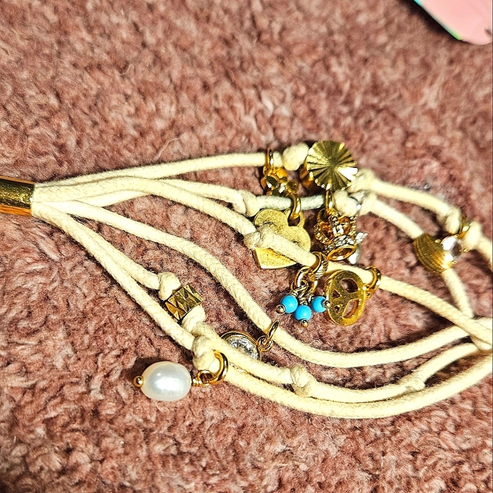 JUICY Couture White Multi Strand Crown Peace Pearl Heart Bling Charm Bracelet - Picture 7 of 14